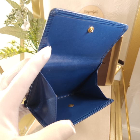 SALE! LV BUNDLE: wallet, box, & dustbag - authentic Louis Vuitton blue Epi - Picture 7 of 16